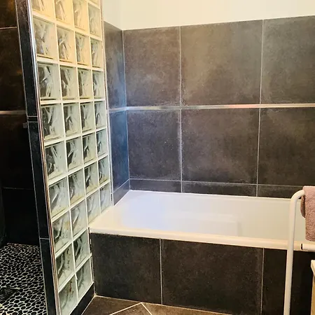 Des Oliviers 펜션 사나리쉬르메르